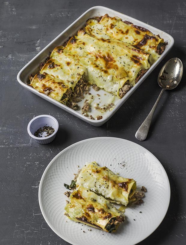 Cannelloni alla Besciamella Cannelloni with Béchamel Sauce.  Photo credit: © Phaidon Press: Liz and Max Haarala Hamilton. From The Italian Cooking School: Pasta