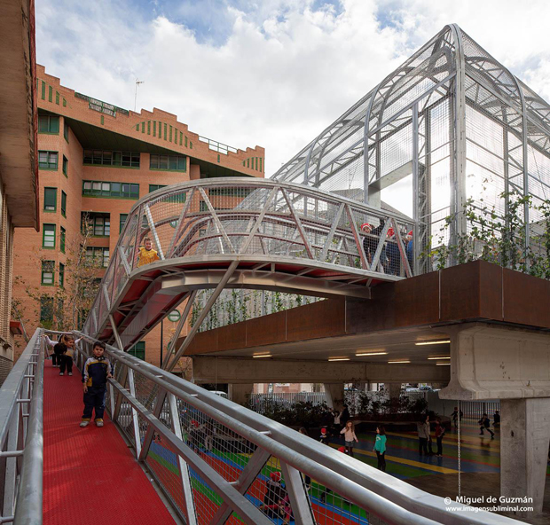 Lasalle Franciscanas School in Zaragoza, Spain - J1 Arquitectos