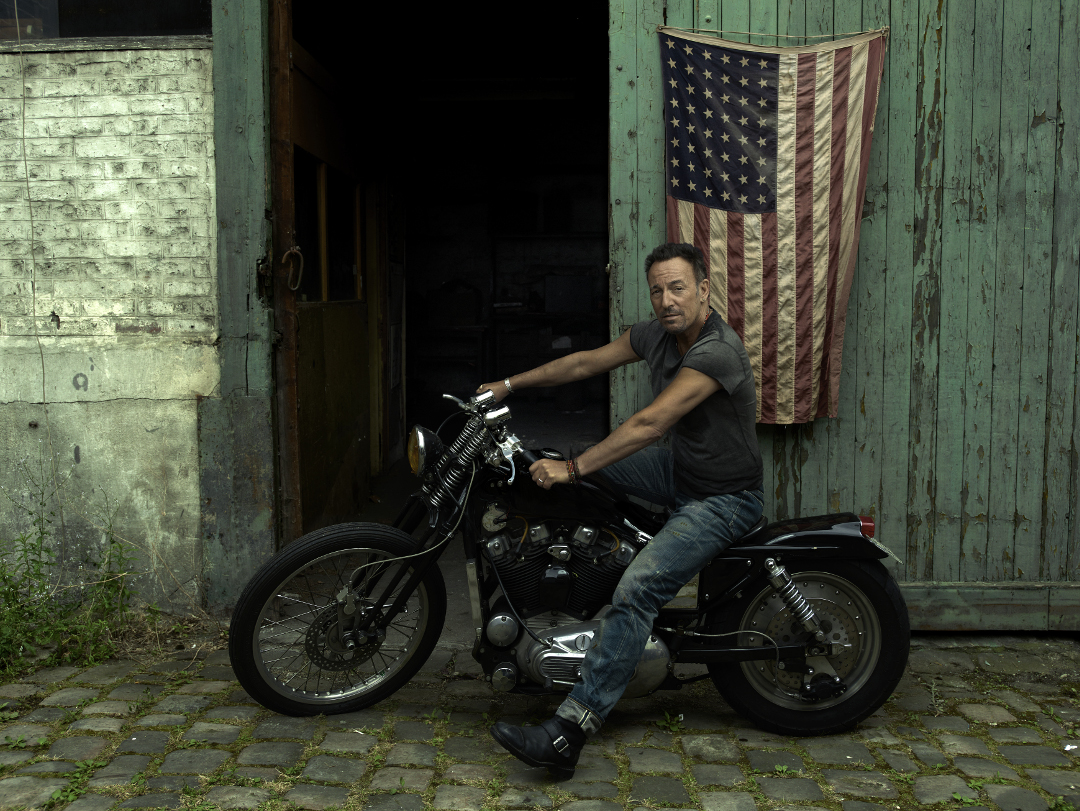 Bruce Springsteen on tour, Paris, 2016 by Annie Leibovitz. © Annie Leibovitz/Trunk Archive