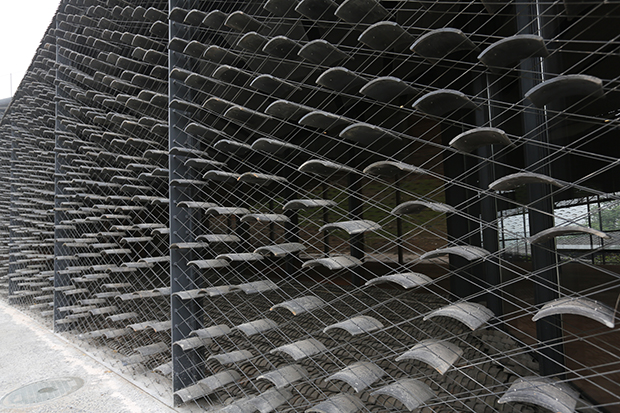 The China Academy of Art’s Folk Art Museum, Hangzhou by Kengo Kuma. Photography by  Eiichi Kono. Images courtesy of Kengo Kuma and Associates