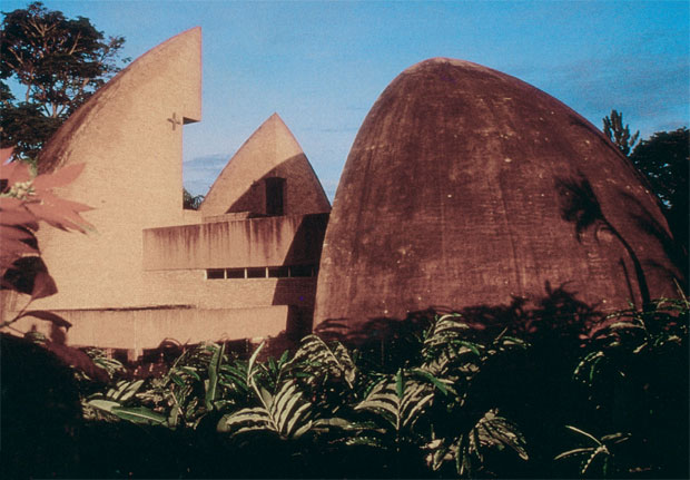 Mityana Pilgrims' Centre Shrine - Justus Dahinden