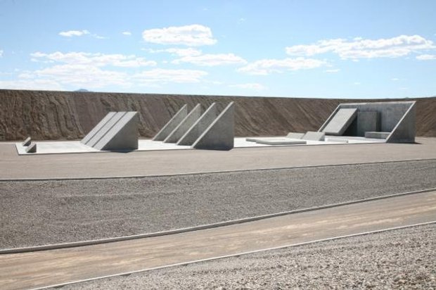 City by Michael Heizer. Photos: Tom Vinetz/© Triple Aught Foundation