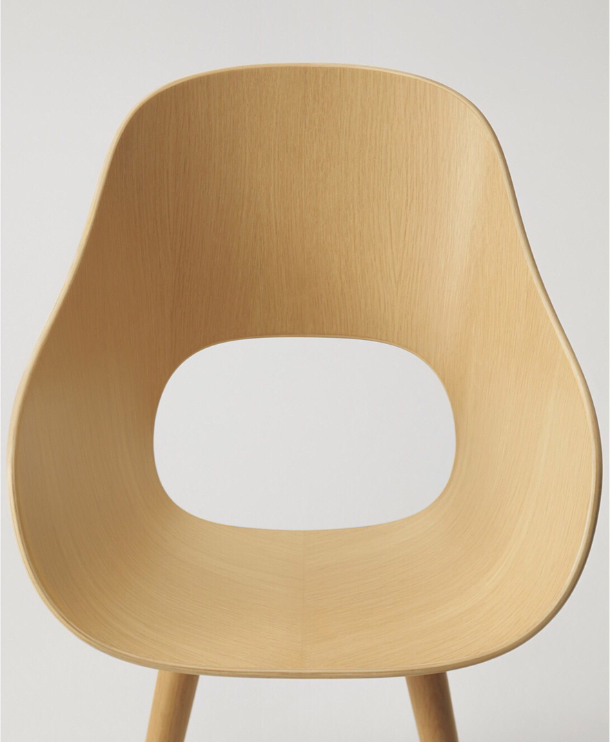 The Roundish armchair by Naoto Fukasawa for Maruni. All photography by Yoneo Kawabe