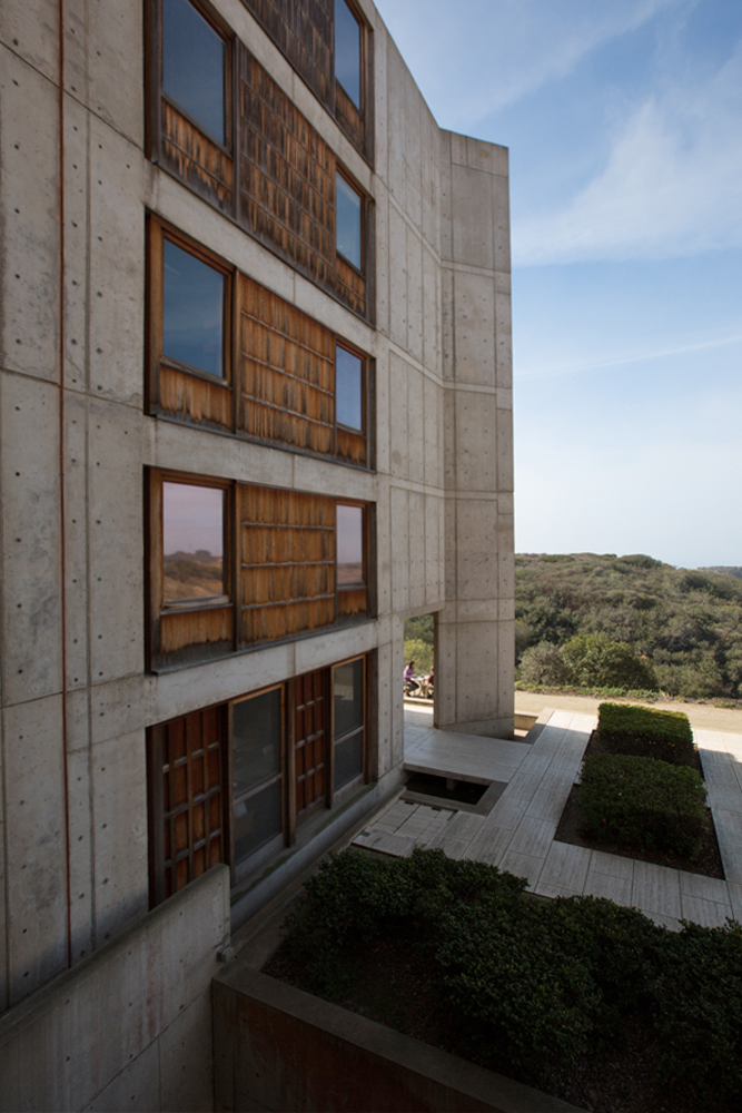 The Salk Institute for Biological Studies. Photo by Elizabeth Daniels, courtesy of the Getty