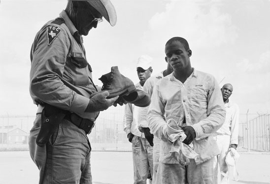 Shakedown, Ramsey, Texas Prison, 1968 - Danny Lyon, courtesy of the artist, the Menil Collection, Houston, and Edwynn Houk Gallery